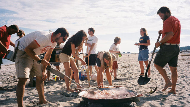 Make Paella On Ocean Beach